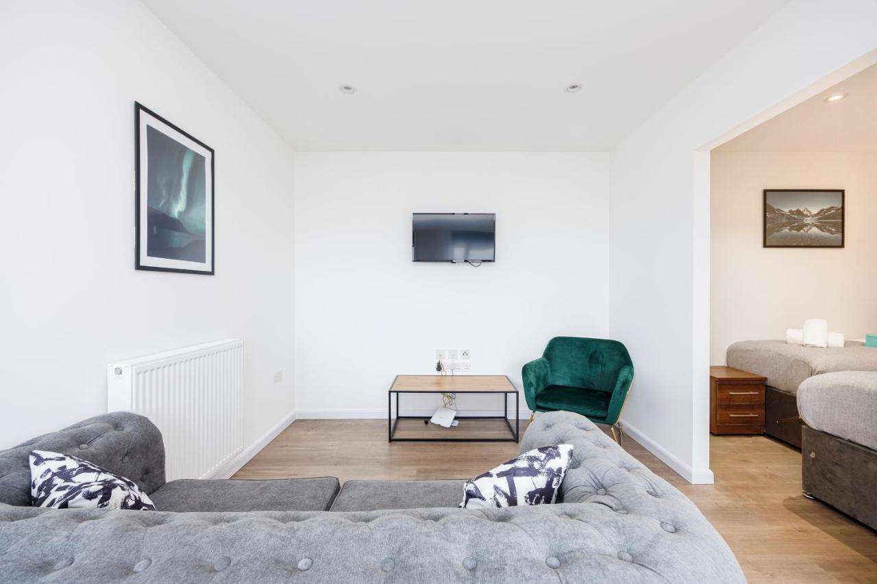 Cresta House - Modern Apartments ลูตัน ภายนอก รูปภาพ