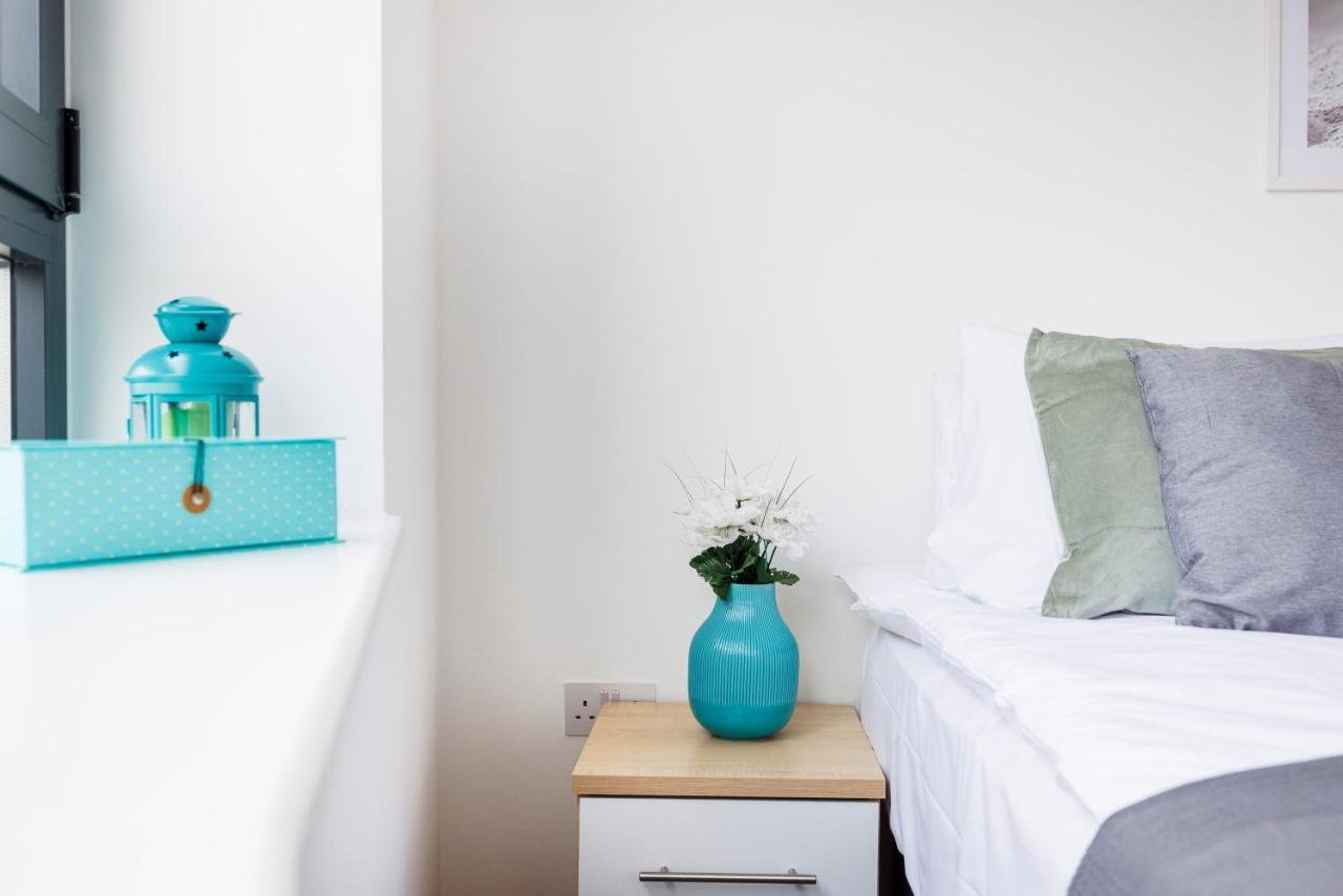 Cresta House - Modern Apartments ลูตัน ภายนอก รูปภาพ