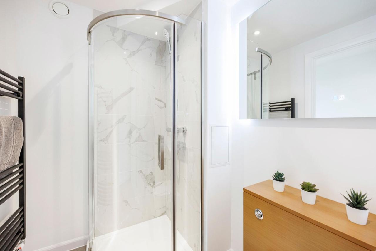 Cresta House - Modern Apartments ลูตัน ภายนอก รูปภาพ